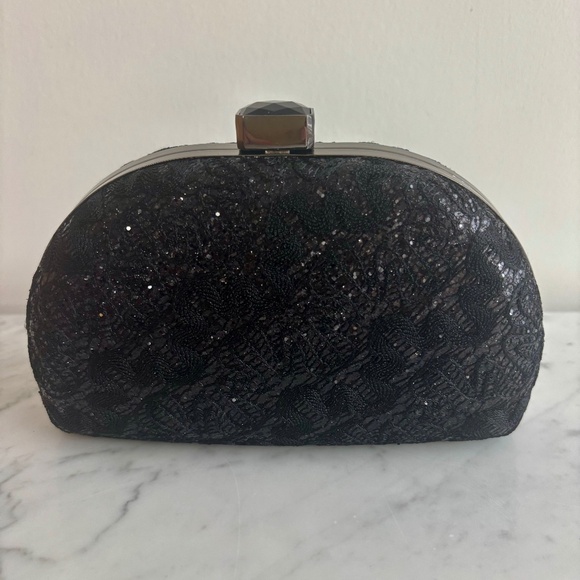 Shiny-bugle lace black clutch bag - Picture 2 of 5